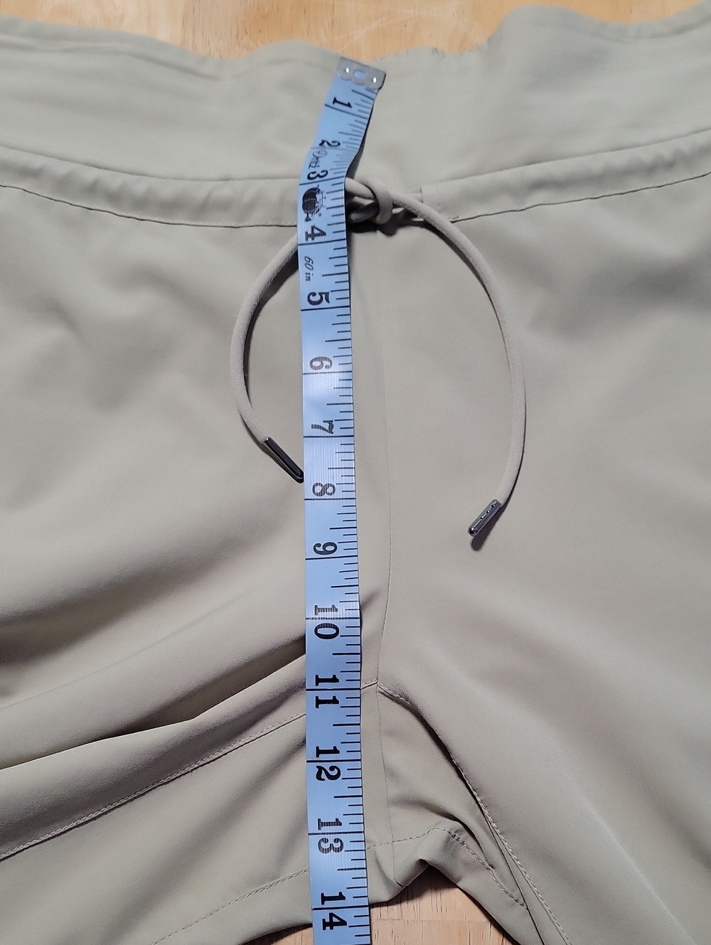 Women' Drawstring Cropoed Cargo Jogger Pants - Tan Size Large - Picture 7 of 12